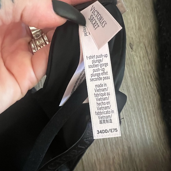 Victoria's Secret “plunge push up” bra 34DD - Picture 4 of 4